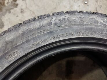 Шины: Шины 255 / 45 / R 18, Зима, Б/у, Комплект, Легковые, Япония, Bridgestone