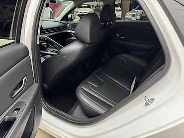 Hyundai: Hyundai Avante: 2020 г., Бензин, Седан — 17
