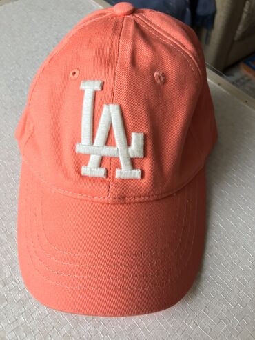 Детская кепка LA на девочку цвет арбузный примерно на 5 лет новая!