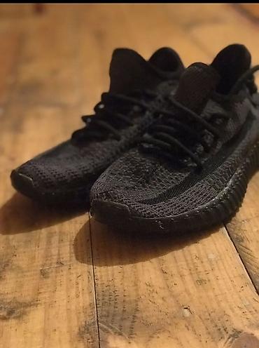 yeezy: Adidas Yeezy idman ayaqqabısı – tam qara rəng - Model: Yeezy (Adidas x — 1