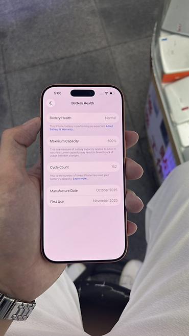 куплю телефон айфон: Смартфон iPhone 17 Pro, оранжевый. Характеристики по скриншотам: - — 3