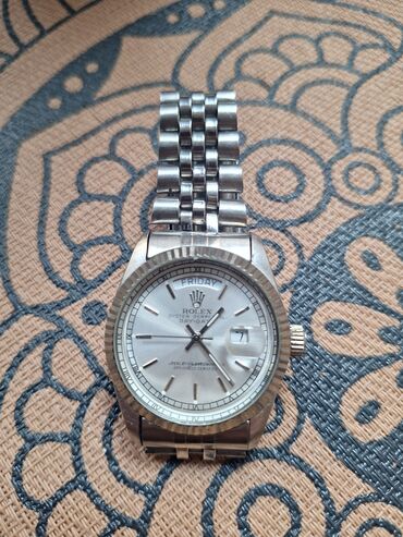 rolex 72200: Classic watch, Rolex, Female