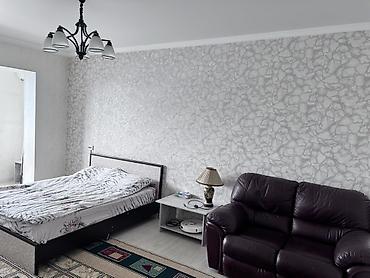 Долгосрочная аренда комнат: Светлая студия/комната с эркерным окном и зонированной лоджией — 1