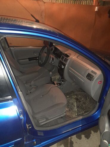 Kia: Kia Rio: 2003 г., 1.5 л, Механика, Бензин, Хэтчбэк — 6