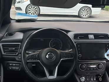 mini ev: Nissan Leaf: 2018 г., Автомат, Электромобиль, Хэтчбэк — 2