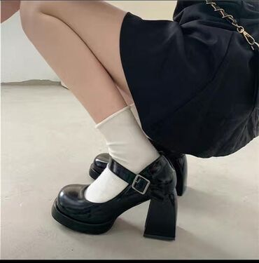 модные шлепки 2023 женские: Туфли Fashion, 36, цвет - Черный