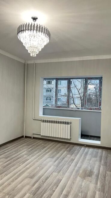 Продажа квартир: 1 комната, 37 м², 105 серия, 2 этаж, Евроремонт