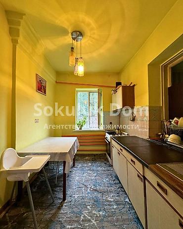 мансара: 🏠Продается дом по трассе в с. Сокулук 🟡Комнаты: 6 🟡Участок: 21 соток — 9
