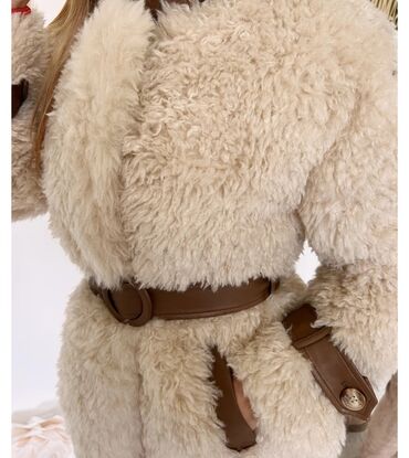 Krzneni kaputi: One size, Sa postavom, bоја - Mlečno-bela — 8