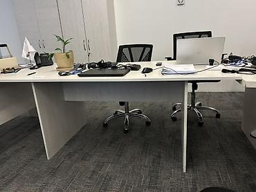 ofis stullari: Düz masa, Siyirməsiz, Teksturalı laminat — 2