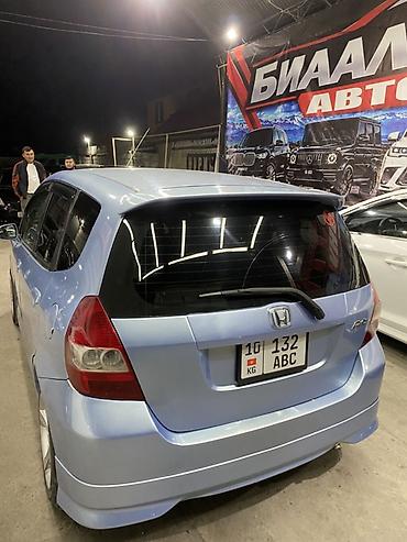 кирг щелк: Honda Fit: 2001 г., 1.3 л, Автомат, Бензин, Хэтчбэк — 5