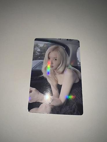 İncəsənət və kolleksiyalar: Rose holografik fotokart🌈 işıqda rengli parıldayan 🌈✨ BLACKPINK temalı — 4