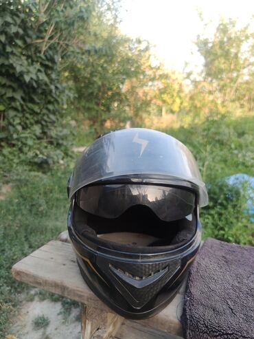 мотоцикл gsx 200: Мото шлеми, Колдонулган