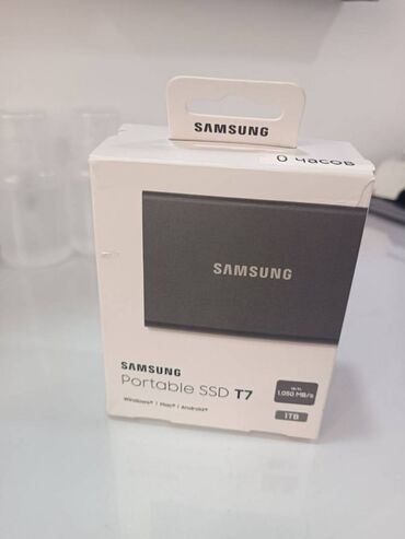 колонка для ноутбука: Samsung SSD T7 1TB – внешний ссд. Новый, 0 часов наработки, коробка