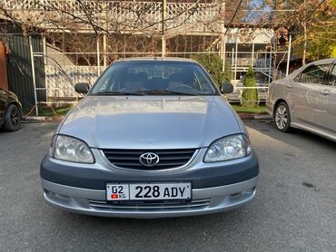 Toyota: Toyota Avensis: 2000 г., 1.6 л, Механика, Бензин, Седан