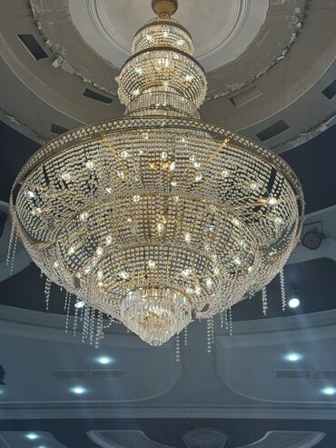 list: Çılçıraq, 10 və daha çox lampa, Metal