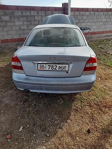 Транспорт: Daewoo Nubira: 2001 г., 1.6 л, Механика, Бензин, Седан — 2