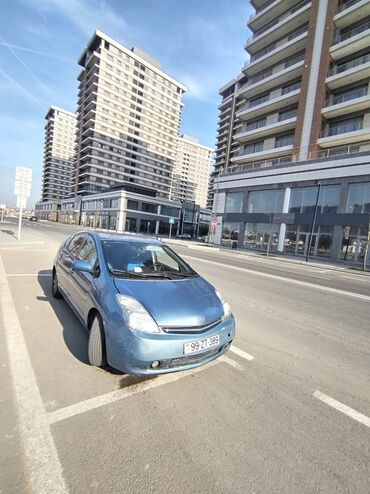 toyota prius satisi: Gundeliy Arendayaya verilir 25 azn qalmamaq serti ile bazar gunu