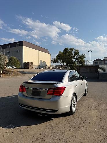 chevrolet cruze faralar: Chevrolet Cruze sedan – gümüşü rəng Xüsusiyyətlər: - Korpus: 4 qapılı — 1