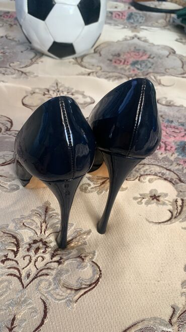 Tuflilər: Tuflilər, Dior, Ölçü: 36, rəng - Qara, Yeni lalafo.az -da Tuflilər: Tuflilər, Dior, Ölçü: 36, rəng - Qara, Yeni
