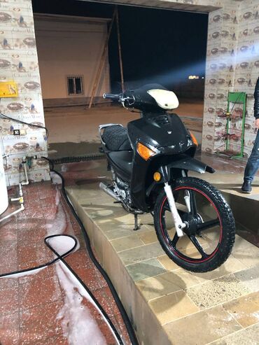 4 tekerli motosiklet satışı: Salam idiyal hauje isdiyenler buyurub elaqe saxlaya biler razilasmax
