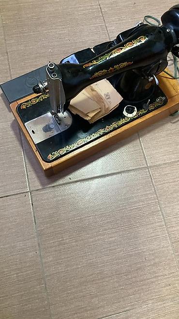 kohnə utu: Elektrik tikiş maşını – klassik dizaynlı, mexaniki metal korpuslu — 1
