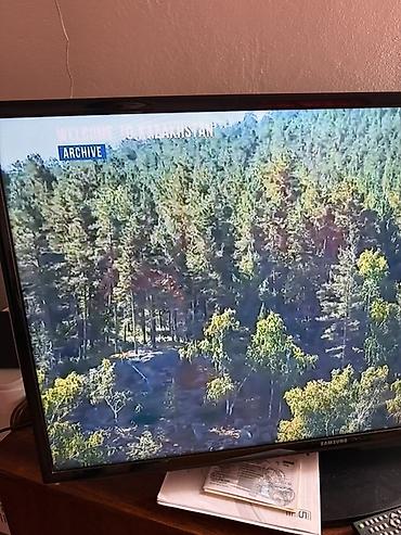 Телевизоры: Samsung 40 EH5000 Телевизор был куплен в 2014 году в ЦУМе, один — 3