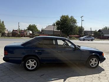 fr v: Mercedes-Benz W124: 1988 г., 2 л, Механика, Бензин, Седан — 8