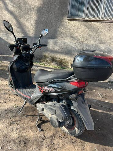 Скутеры: Тип скутера 150 куб. см, Бензин, Б/у — 8