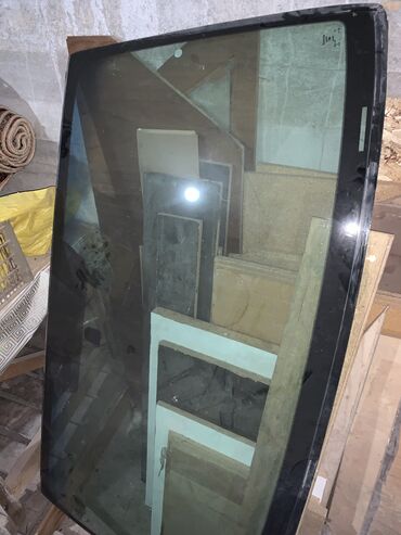 складские помещения класса а: Продаю лобовое стекло на таета секвоя (2005 год) есть пару сколов