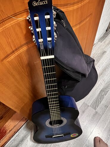 другие аксессуары: Продаю гитару
……………………………………………………………………………………………………………………………………………………