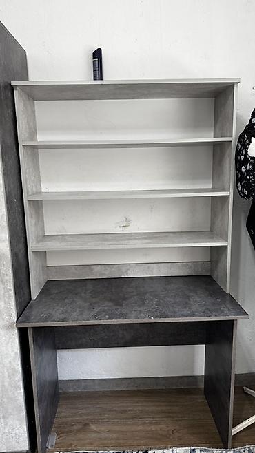 silver kitchen: 3 эшиктуу шкаф ортосунда кузгусу менен ичи кэнен, диван 2шт матрасы — 7
