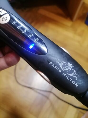 Figaro za kosu: Figaro PARIS HILTON 75 W za pravljenje lokni na vašoj kosi Profi je na lalafo.rs — 11 Figaro za kosu: Figaro PARIS HILTON 75 W za pravljenje lokni na vašoj kosi Profi je — 11