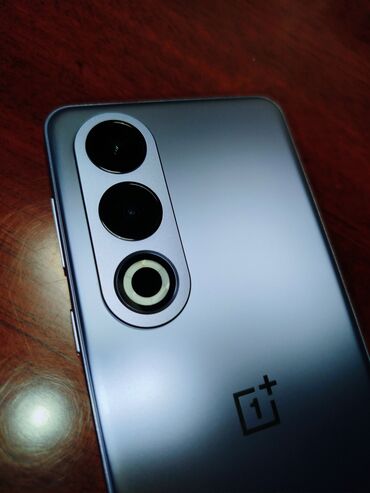 чехлы redmi 4x: OnePlus Ace 3V, Б/у, 256 ГБ, цвет - Голубой, 1 SIM, 2 SIM