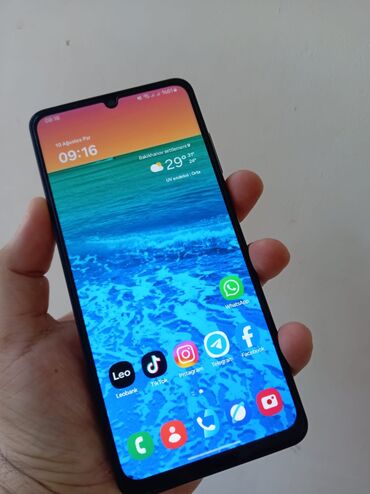 Telefon 2 aydan az müddətdir hədiyyə edilib. 6 ram, 128 yaddaşı