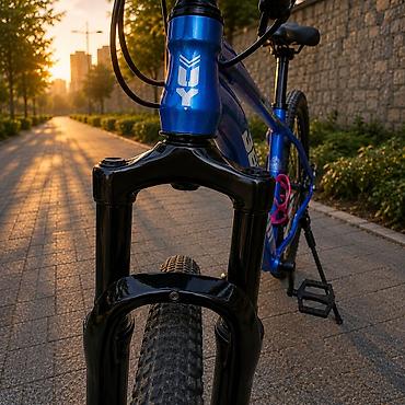 velosiped cross: 29 ölçüdür aliminium ramadır yüngüldür heç bir problemi yoxdur 1 — 2