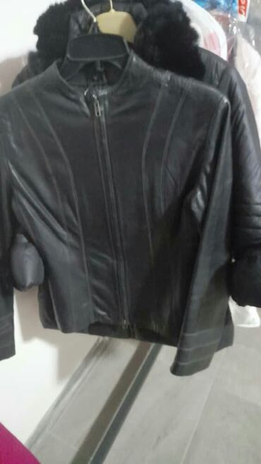 Куртки: Женская куртка S, M, цвет - Черный