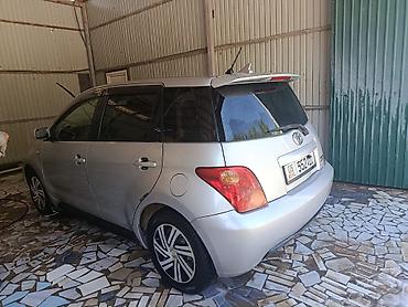 меняю машину: Toyota Ist: 2002 г., Автомат, Бензин, Хэтчбэк — 4