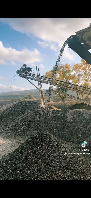 Qum: Universal Qum, Pulsuz çatdırılma, Ödənişli çatdırılma — 10