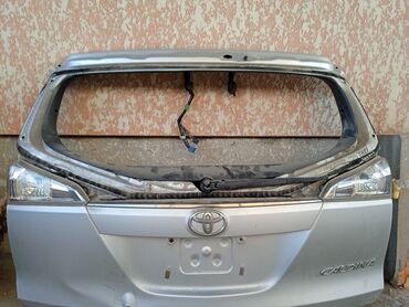запчасти тойота карина е: Крышка багажника Toyota, Оригинал