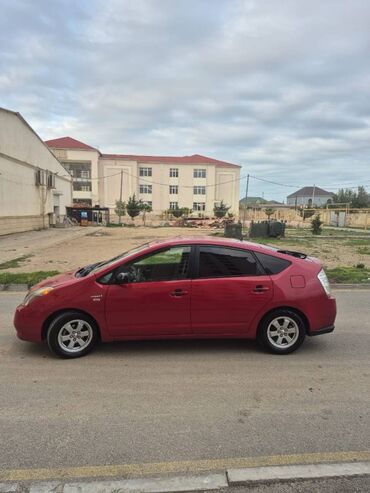 Toyota: Toyota Prius: 1.5 l | 2007 il Sedan — 6
