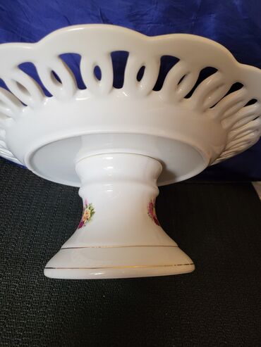 Činije: Bombonijera nova,vintaz Vabene porcelanska. Porcelanska na lalafo.rs — 6 Činije: Bombonijera nova,vintaz Vabene porcelanska. Porcelanska — 6