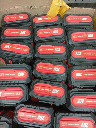 декоративная панель на батарею: Аккумуляторы Li‑Ion 20V для электроинструмента. - Номинальное