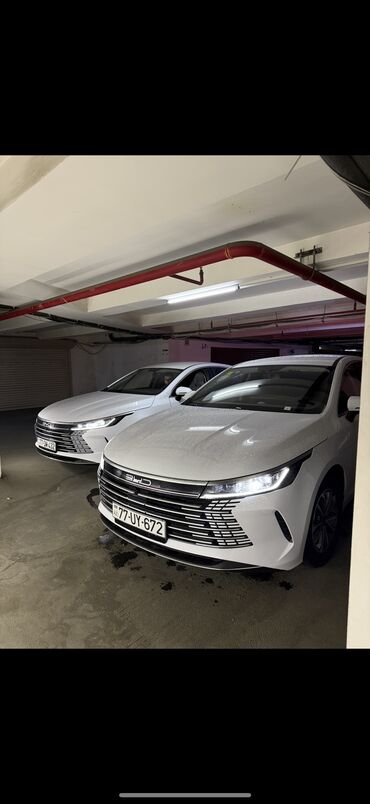 Taksi sürücüləri: Taksi sürücüsü tələb olunur, Nəqliyyat təmin edilir, Həftəlik ödəniş, 1-2 illik təcrübə — 11