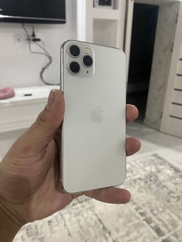 Apple iPhone: IPhone 11 Pro, Скидка 30%, Б/у, 64 ГБ, Белый, 80 %