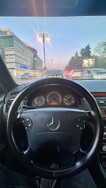 mercedes e220 cdi: Mercedes-Benz E 220: 2.2 l | 2000 il Sedan — 2