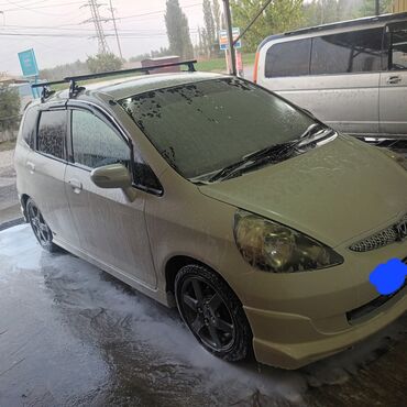 борт портер 1: Honda Fit: 2006 г., 1.5 л, Вариатор, Бензин, Седан