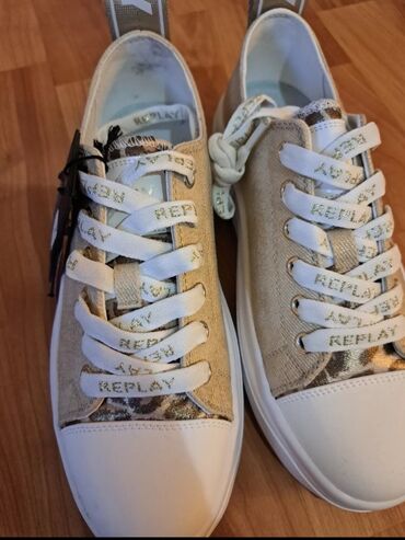 Women's Sneakers and athletic shoes: 38 — 10