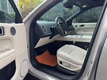 Lixiang: Lixiang L6: 2025 г., Гибрид, Кроссовер — 3