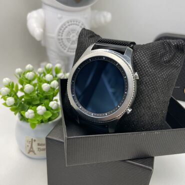 Samsung: Samsung Galaxy watch GEAR 3 Состояние отличное Батарею держит хорошо